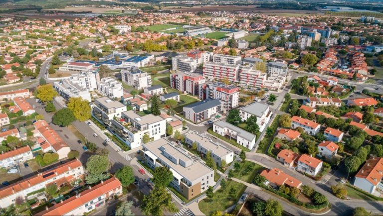 Vue aérienne de la ville de Colomiers - prix m2 Colomiers en 2025